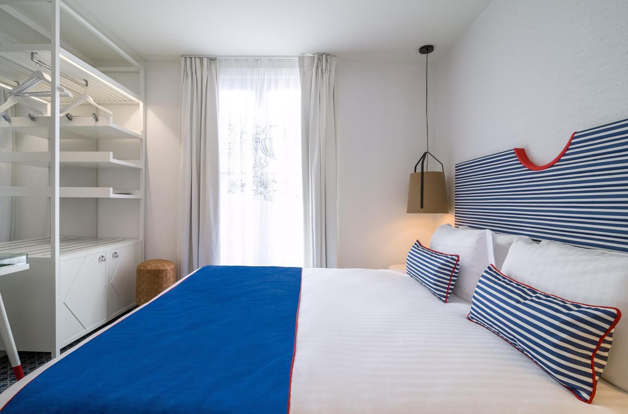 34b - Astotel