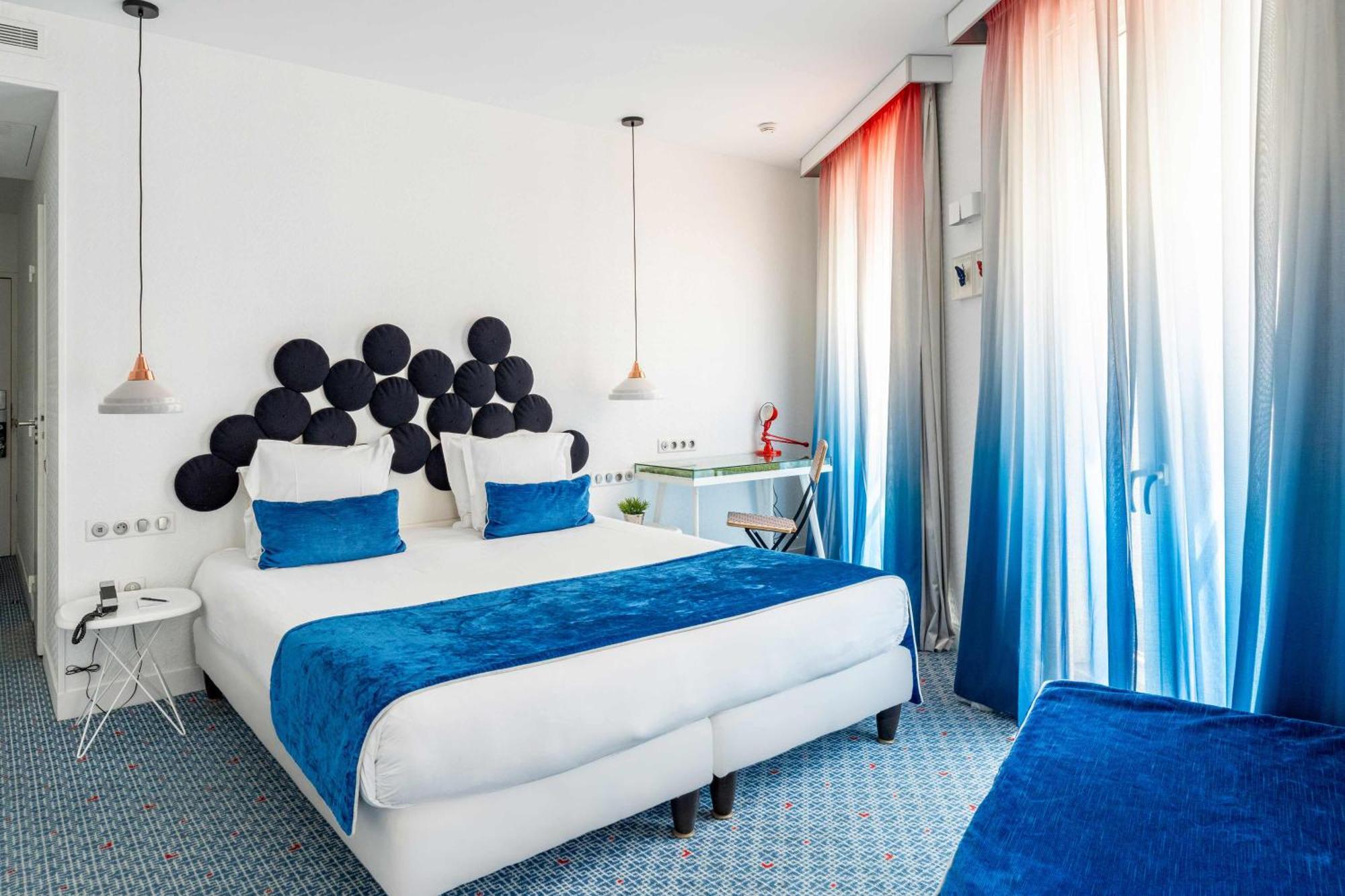 34b - Astotel